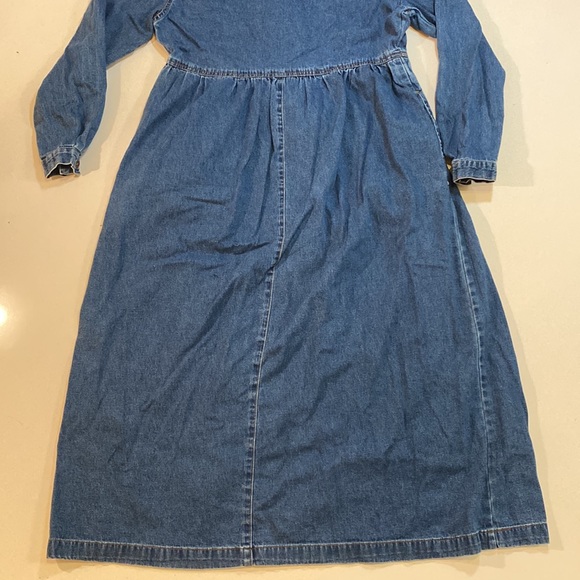 Cottage chic long sleeve denim dress - Picture 7 of 12
